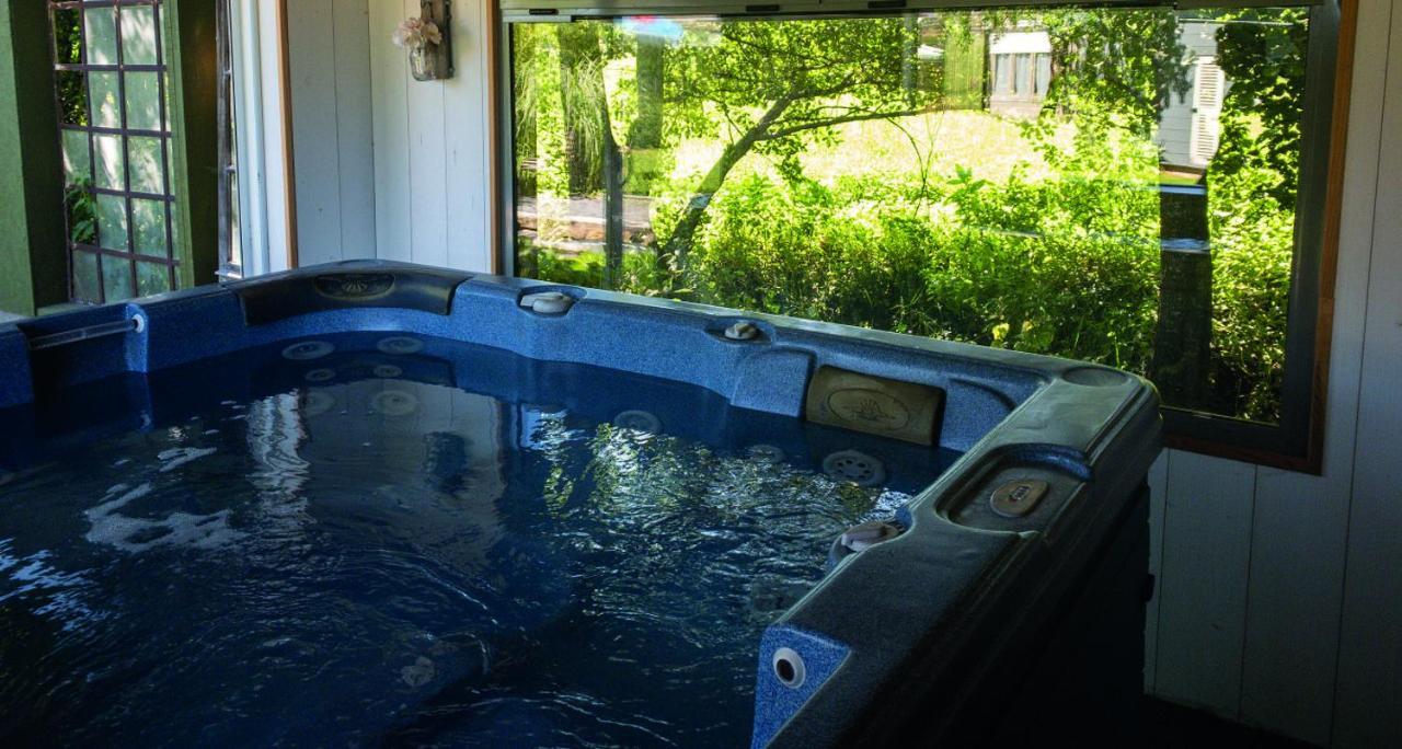 Le Riolet Bed and Breakfast Marsac-en-Livradois Buitenkant foto